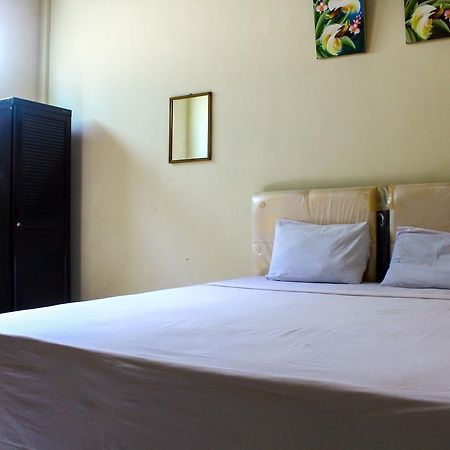 Lolo Beach Inn Legian  Ngoại thất bức ảnh