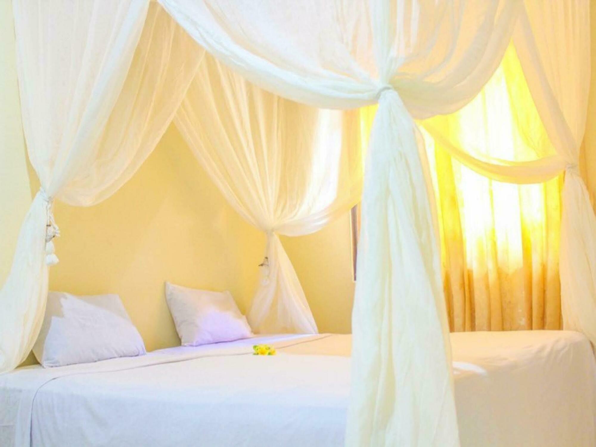 Lolo Beach Inn Legian  Ngoại thất bức ảnh